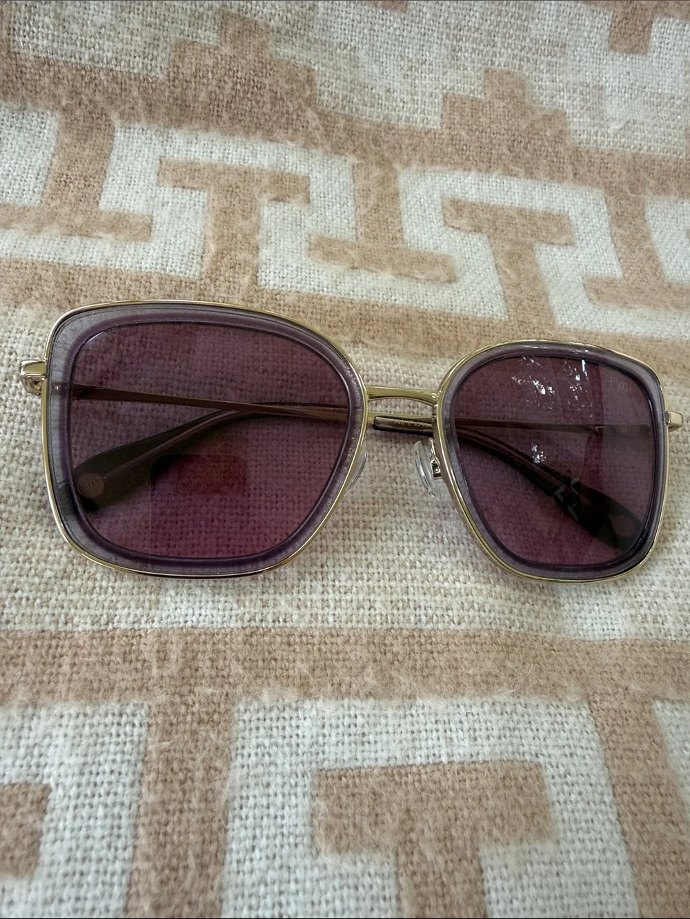 Fysh Purple Square Retro Women's Sunglasses